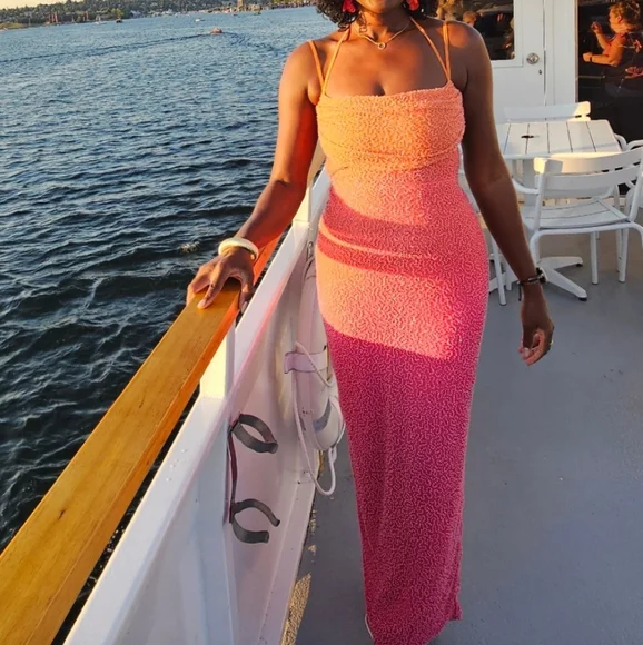 Monte Carlo Embellished Maxi Dress in Red and Orange Ombré Oh Polly - Picture 6 of 6